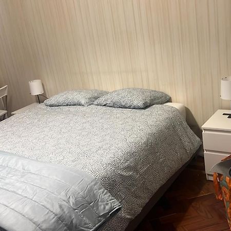 Habitacion Privada Para 3 Grande Con Balcon Lisboa Exteriör bild