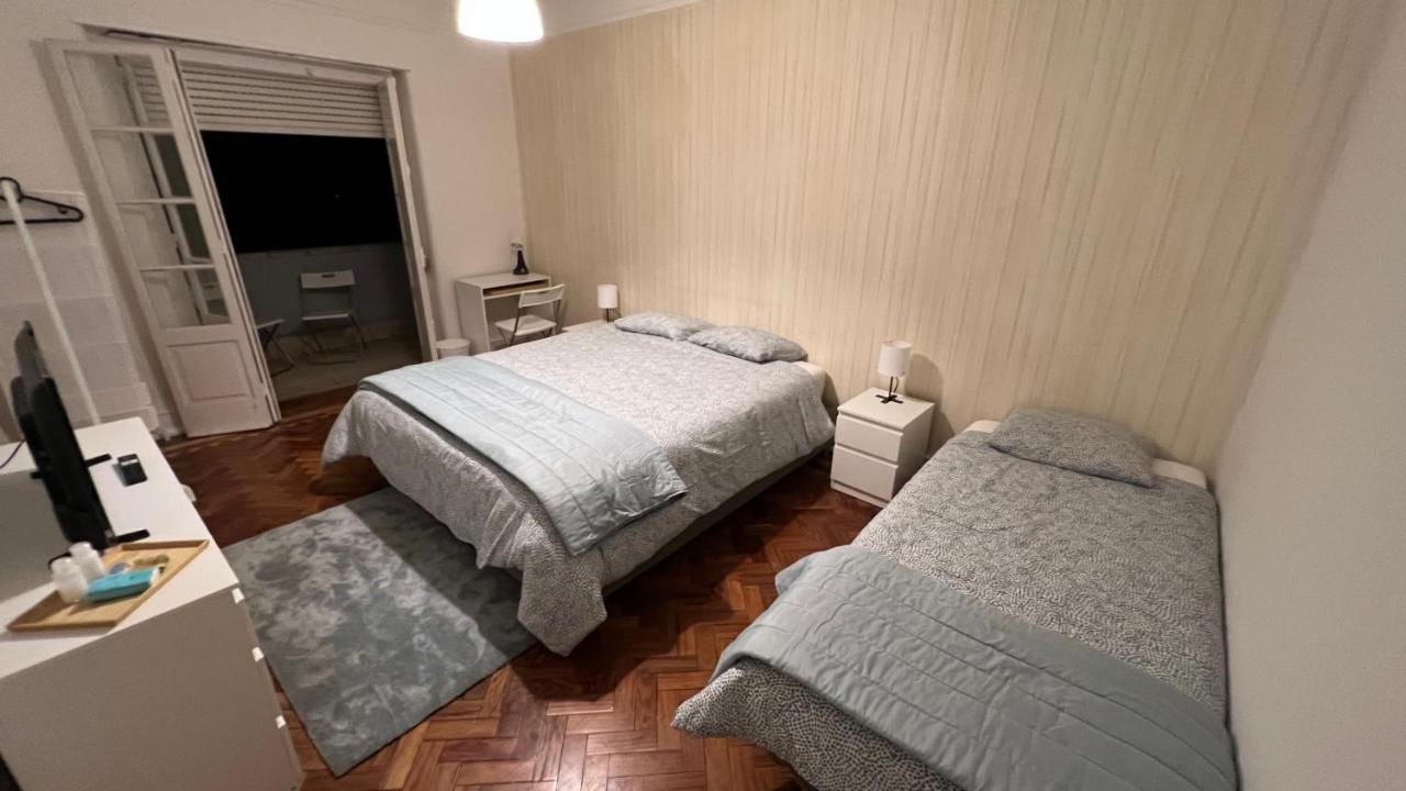 Habitacion Privada Para 3 Grande Con Balcon Lisboa Exteriör bild