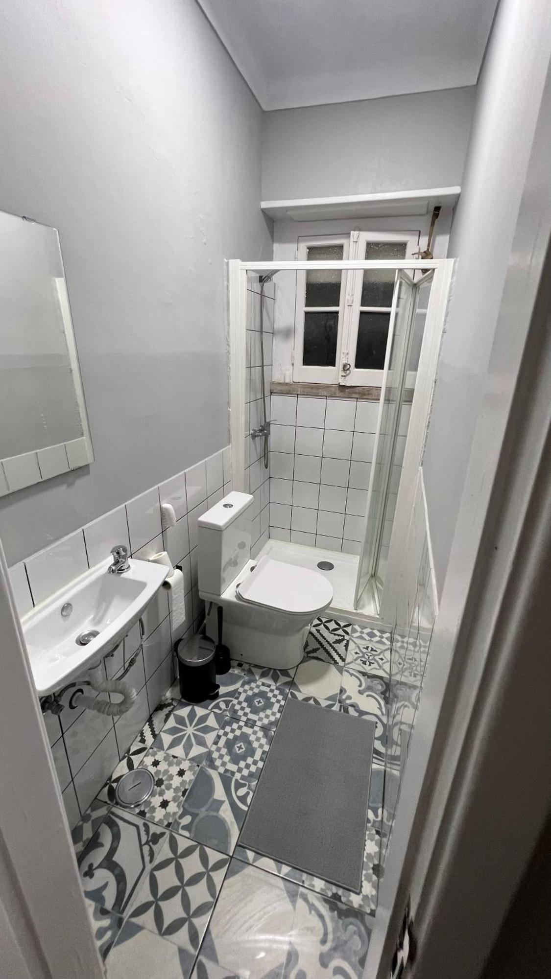 Habitacion Privada Para 3 Grande Con Balcon Lisboa Rum bild