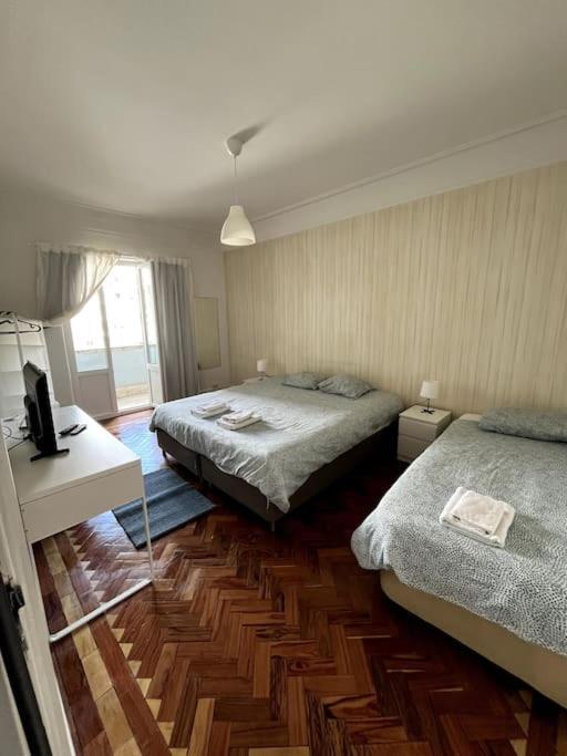 Habitacion Privada Para 3 Grande Con Balcon Lisboa Exteriör bild