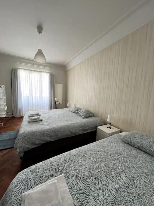 Habitacion Privada Para 3 Grande Con Balcon Lisboa Exteriör bild